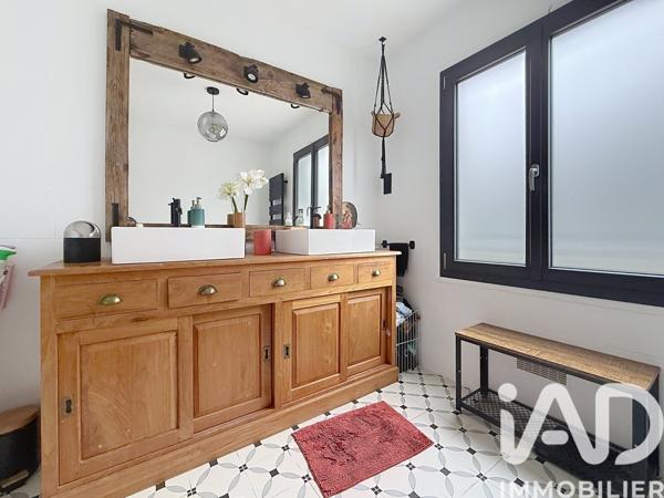 Maison à vendre 9 pièces 150 m² Saint-Chéron