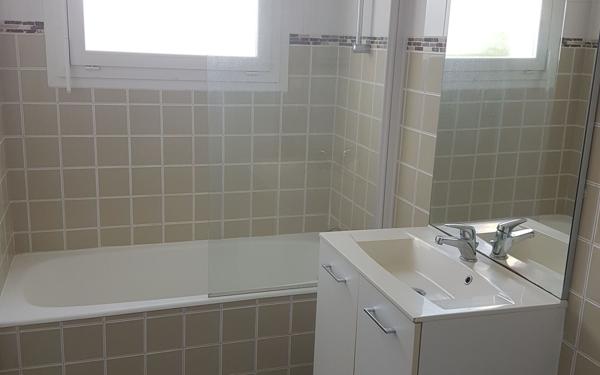 Appartement à louer    3 pièces •  Aire-sur-l'Adour