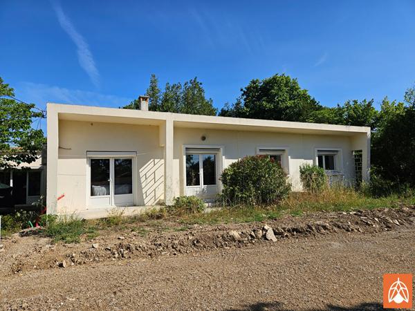Maison 4 pièces - 104 m2 - Pélissanne (13) Pelissanne Maison 4 pièces - 104 m2 - Pélissanne (13) Pelissanne