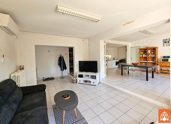 Maison 4 pièces - 104 m2 - Pélissanne (13) Pelissanne Maison 4 pièces - 104 m2 - Pélissanne (13) Pelissanne