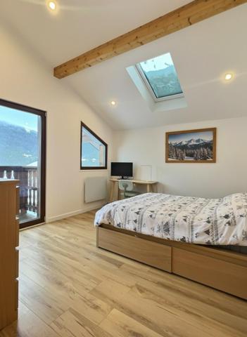 Chalet d’exception face aux montagnes, rare à saisir