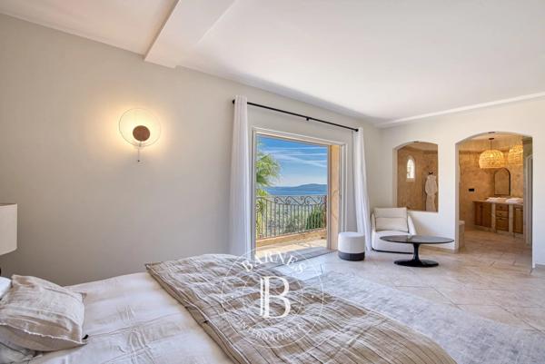 Grimaud, Villa 8 Chambres -  542 m² à vendre