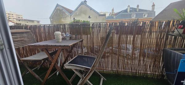 APPARTEMENT TYPE 4 AVEC GARAGE A TINQUEUX