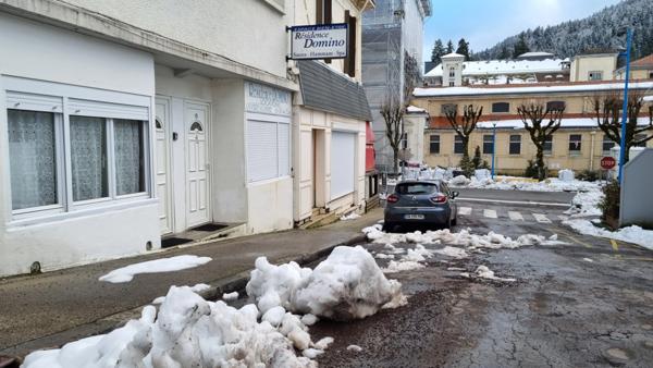 La Bourboule Centre , studio de plain pied avec salle de Spa