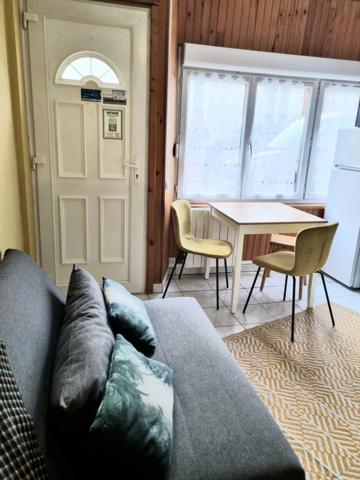 La Bourboule Centre , studio de plain pied avec salle de Spa