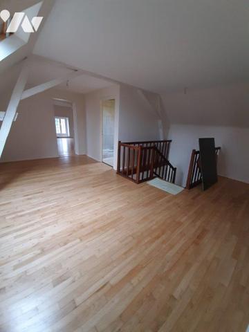 LONGERE A VENDRE SAINT QUENTIN LES BEAUREPAIRES