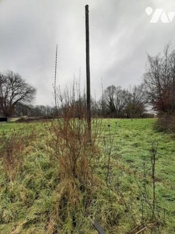 LONGERE A VENDRE SAINT QUENTIN LES BEAUREPAIRES