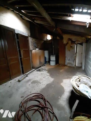 LONGERE A VENDRE SAINT QUENTIN LES BEAUREPAIRES