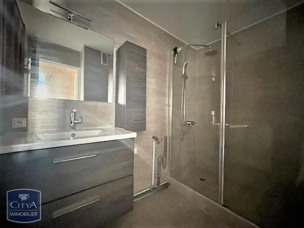 Appartement à louer 3 pièces 70.35m²