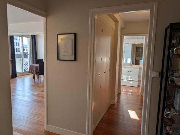 Appartement Puteaux 4 pièces de 69,85 m² avec balcons, cave et parking