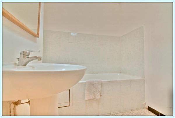 Appartement à vendre 2 pièces NIMES (30)