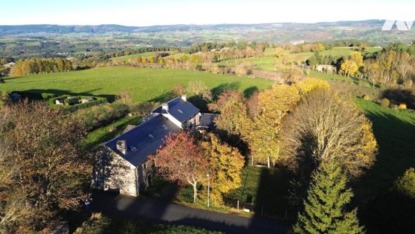 AUTHENTIQUE CORPS DE FERME SECTEUR LOUBARESSE 153 M² HABITABLES 7000 M² DE TERRAIN CONSTRUCTIBLES