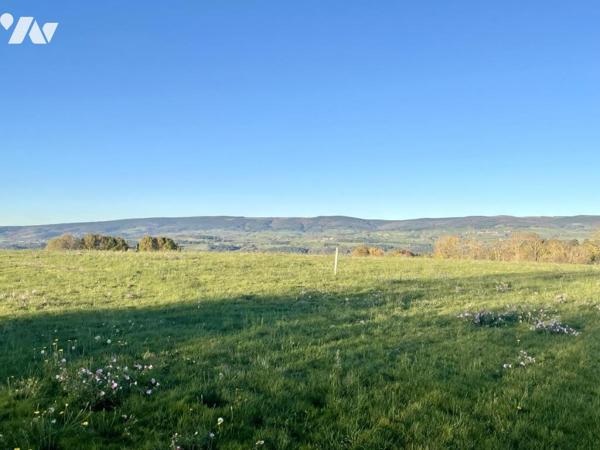 AUTHENTIQUE CORPS DE FERME SECTEUR LOUBARESSE 153 M² HABITABLES 7000 M² DE TERRAIN CONSTRUCTIBLES