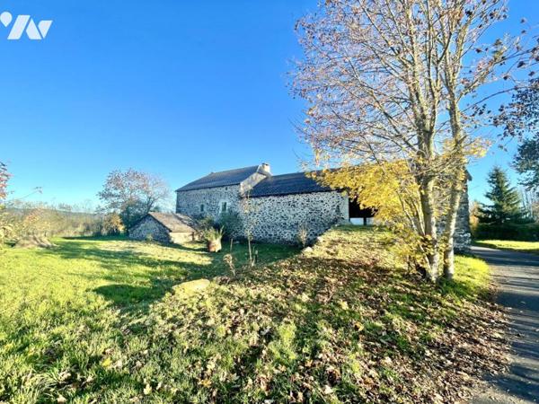 AUTHENTIQUE CORPS DE FERME SECTEUR LOUBARESSE 153 M² HABITABLES 7000 M² DE TERRAIN CONSTRUCTIBLES