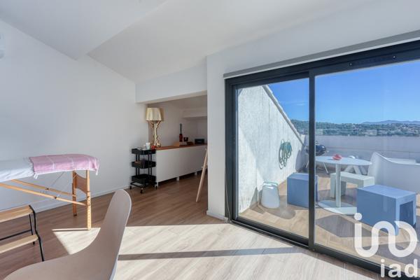 Appartement à vendre 5 pièces 178 m² Sanary-sur-Mer