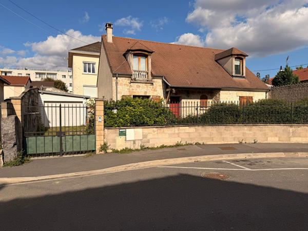 Maison Bobigny 7 pièce(s) 110 m²