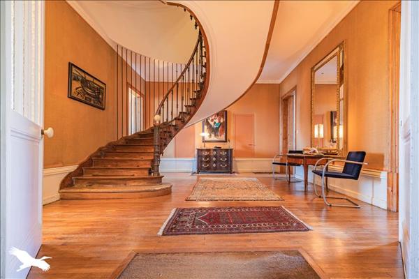 Maison à vendre |  Tonnay-Charente |  9 pièces | 316 m²