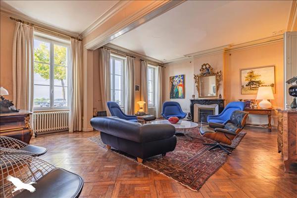 Maison à vendre |  Tonnay-Charente |  9 pièces | 316 m²