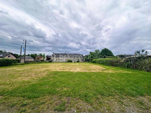 Terrain de 1 300 m²