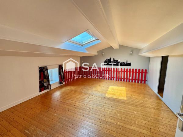 MAGNIFIQUE MAISON FAMILIALE DE 7 CHAMBRES AUX PORTES DE NIORT !