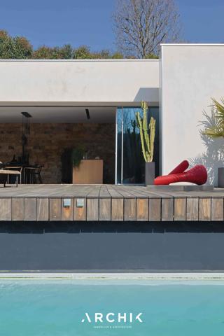 VILLA L