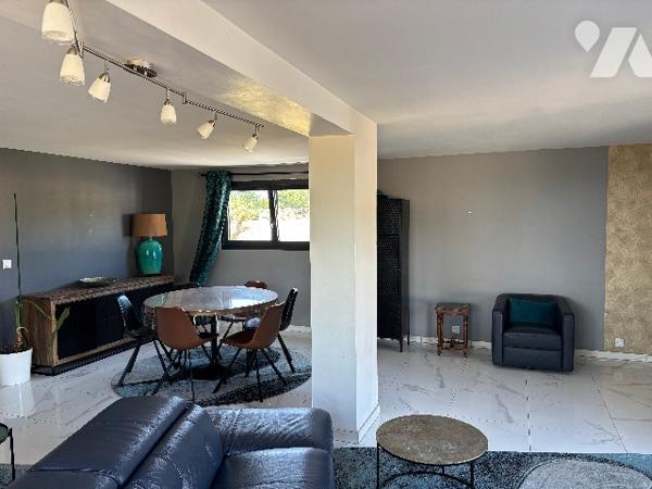 Maison de caractère 121m² à Chalonnes-sur-Loire avec vue magnifique, cadre paisible.