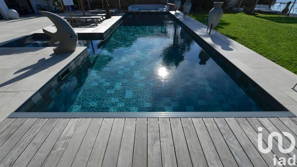 Maison à vendre 7 pièces 240 m² Angoulins