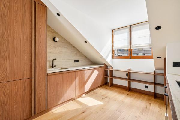 Vente Maison de luxe Paris 15 6 Pièces 237.72 m²