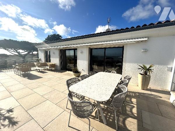 Magnifique appartement vendu en nue-propriété, au 2ème étage avec vue imprenable sur l'estuaire