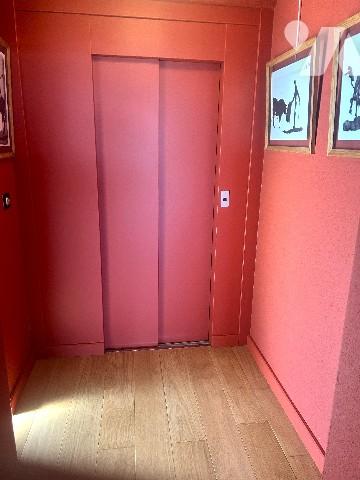 Magnifique appartement vendu en nue-propriété, au 2ème étage avec vue imprenable sur l'estuaire