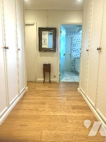 Magnifique appartement vendu en nue-propriété, au 2ème étage avec vue imprenable sur l'estuaire