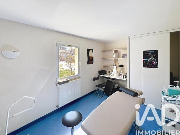 Maison à vendre 13 pièces 229 m² Saint-Julien-Chapteuil