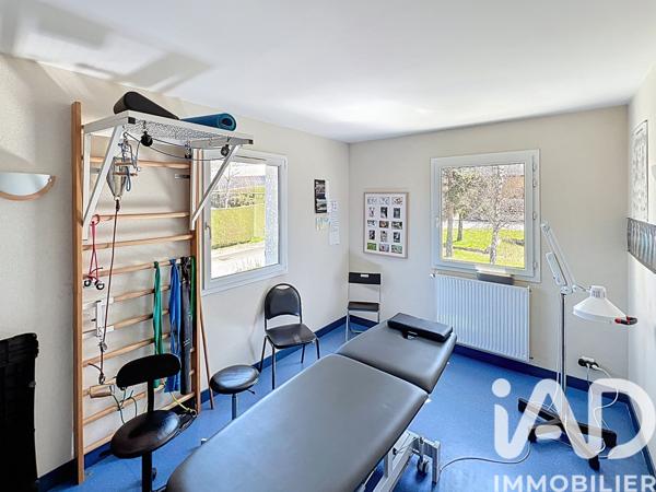 Maison à vendre 13 pièces 229 m² Saint-Julien-Chapteuil