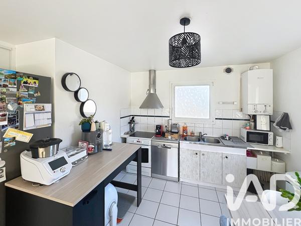 Maison à vendre 13 pièces 229 m² Saint-Julien-Chapteuil