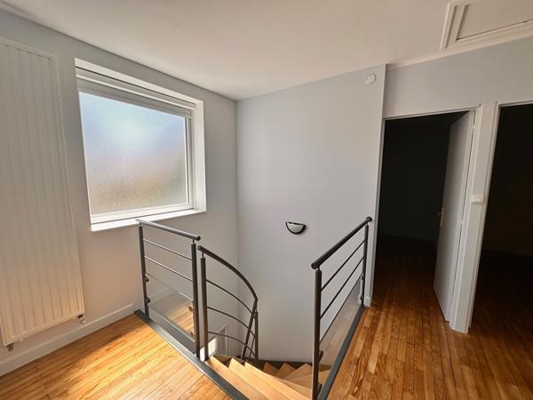 Maison La Roche Sur Yon 5 pièce(s) 118.29 m2