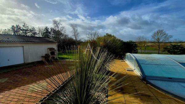 Maison Saintes 5 pièce(s) avec piscine et son appartement dédié