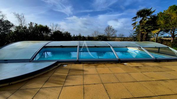 Maison Saintes 5 pièce(s) avec piscine et son appartement dédié