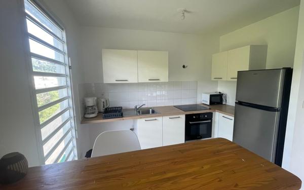 Appartement à louer    2 pièces •  Les Abymes