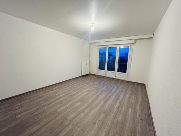 SOCHAUX SUPERBE APPARTEMENT F4