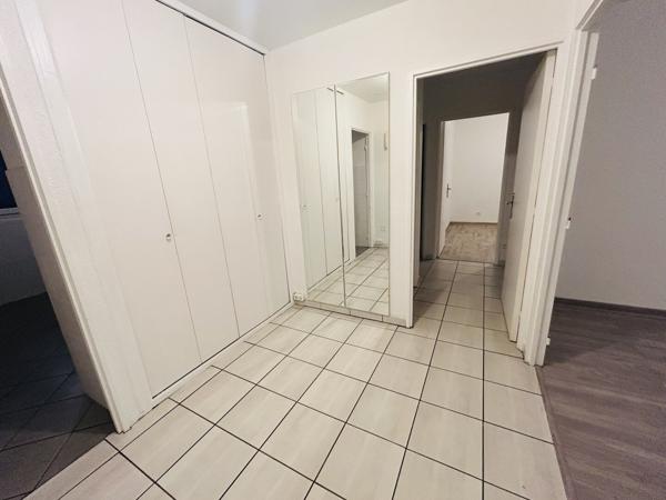 SOCHAUX SUPERBE APPARTEMENT F4