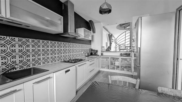 Jardin des plantes – Triplex avec terrasse et stationnements – 569.000 € fai
