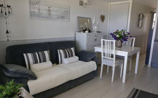 Appartement à louer    1 pièce • 32,93 m2 Rivedoux-Plage