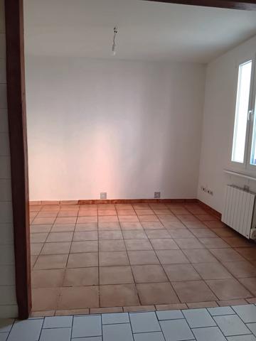 À vendre - Maison mitoyenne 2 côtés, 3 pièces située à Montmagny (95360)