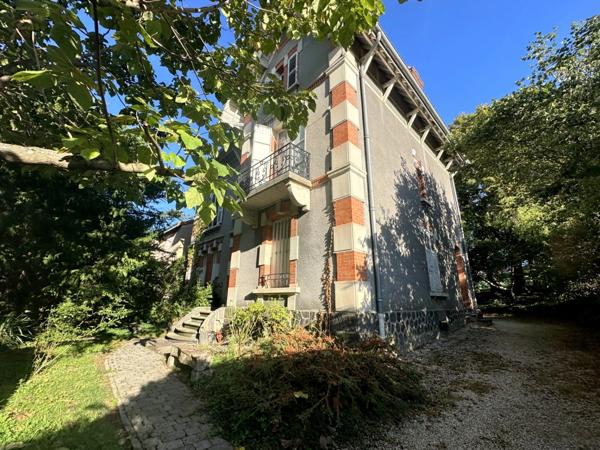 Maison 9 pièces 160 m² sur parcelle de 942m² à Vertaizon