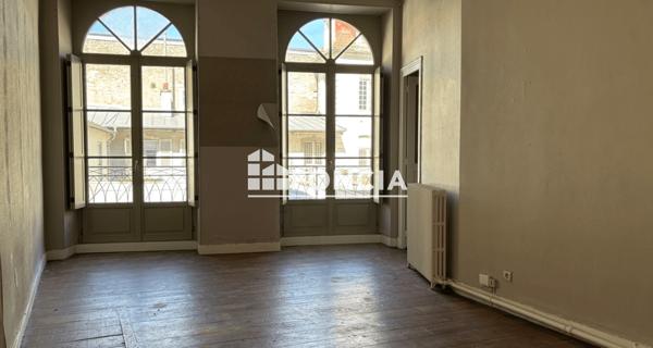 À vendre Appartement 3 pièces 92.5 m² - Pau 64000