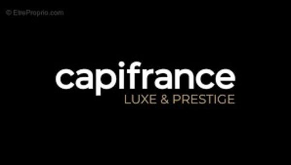 VILLA ULTRA MODERNE DE STYLE 'PALM SPRINGS" RARE SUR SAINT FRANCOIS