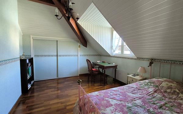 Maison à vendre    5 pièces • 265 m2 Prévessin-Moëns