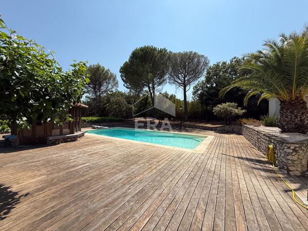 A VENDRE 83470 SAINT MAXIMIN MAISON T5 DE 150M² SUR 5000M² DE TERRAIN DONT 2500M² CONSTRUCTIBLE 2 DEPENDANCES GARAGE PISCINE