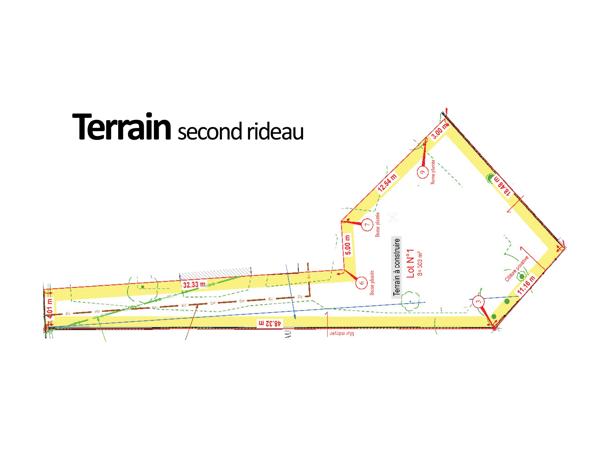 Terrain
        
        - 503 m² 153 000 € *