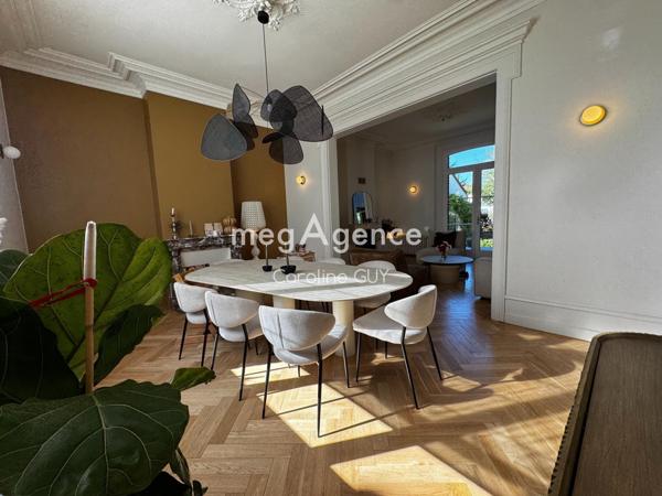 Maison à ARQUES, 62510 - 7 pièces 166m²